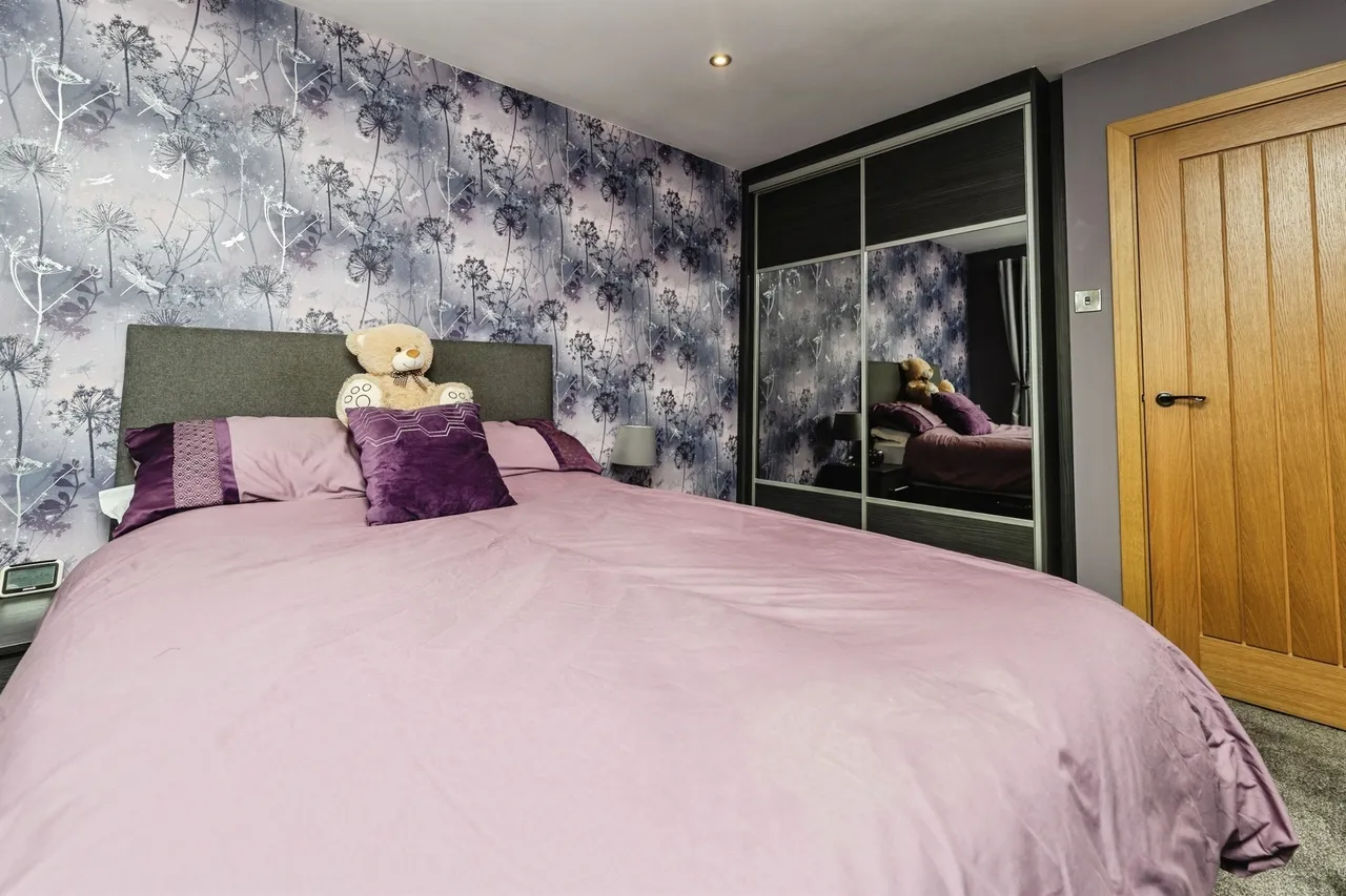 Kingfisher Drive, Wombwell, S73, photo 19