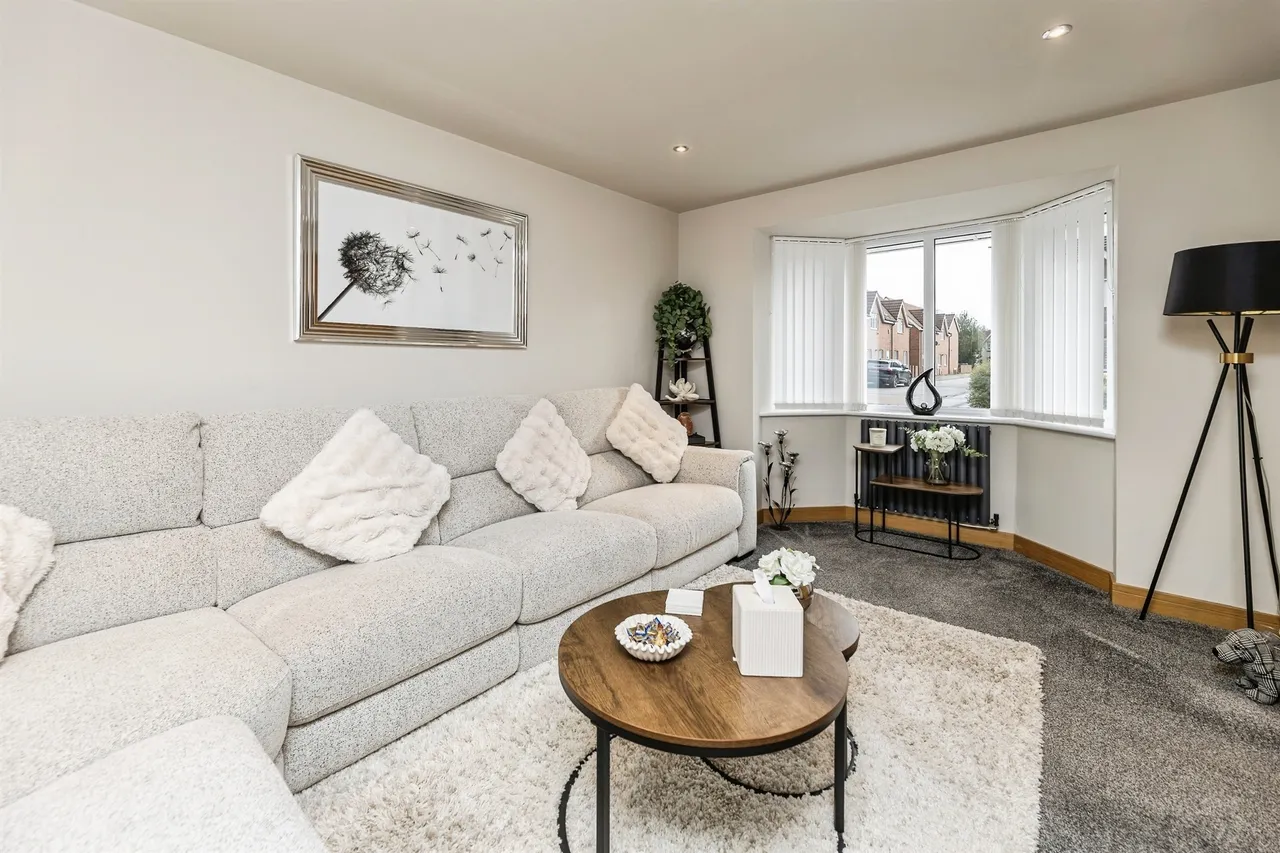 Kingfisher Drive, Wombwell, S73, photo 3
