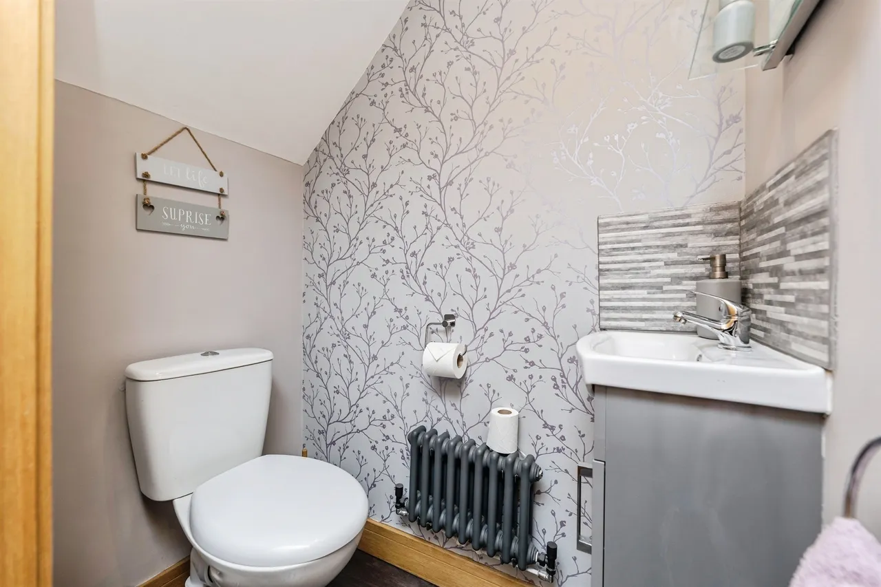 Kingfisher Drive, Wombwell, S73, photo 27