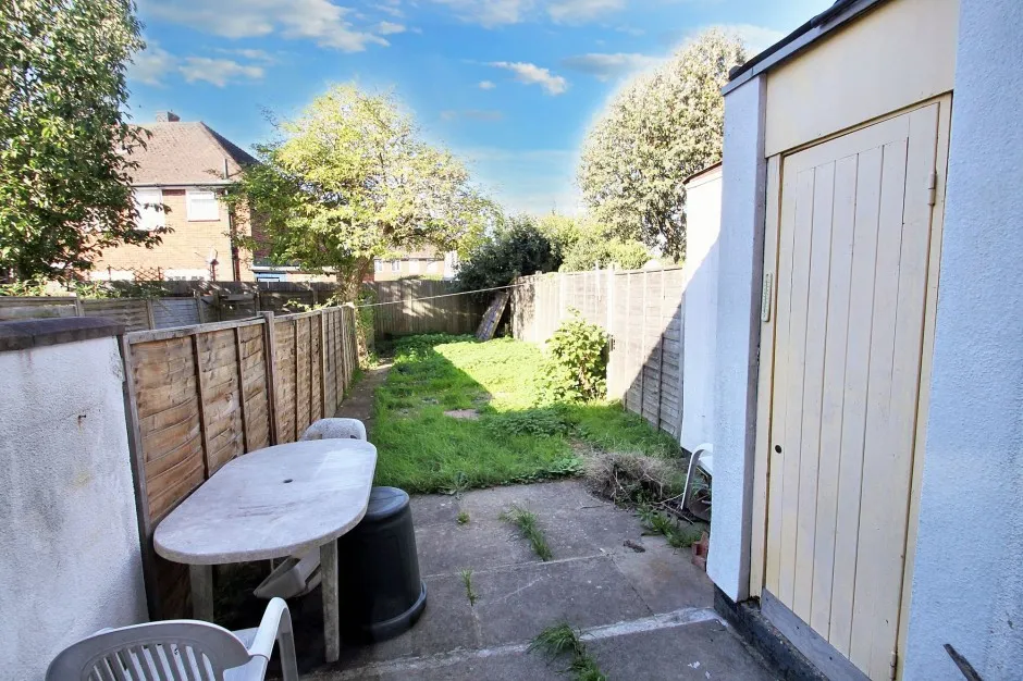 Ivanhoe Close, Uxbridge, UB8, photo 9