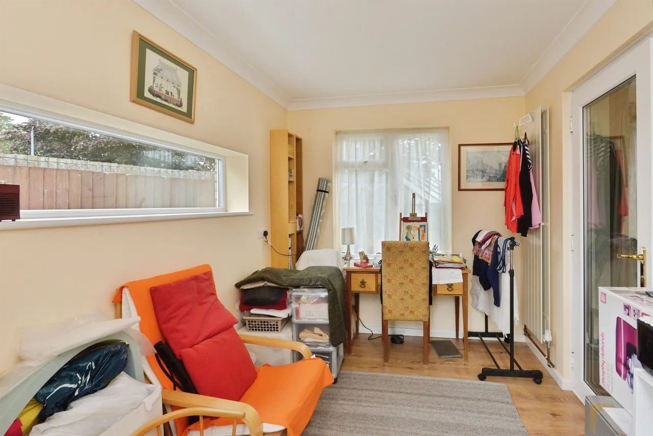 Glebe Road, Deanshanger, MK19, photo 13