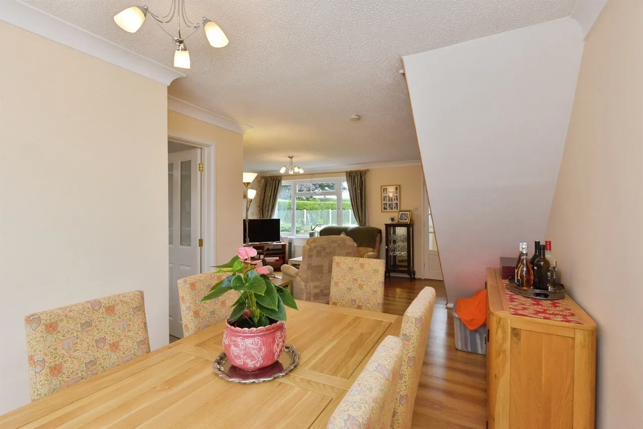 Glebe Road, Deanshanger, MK19, photo 6