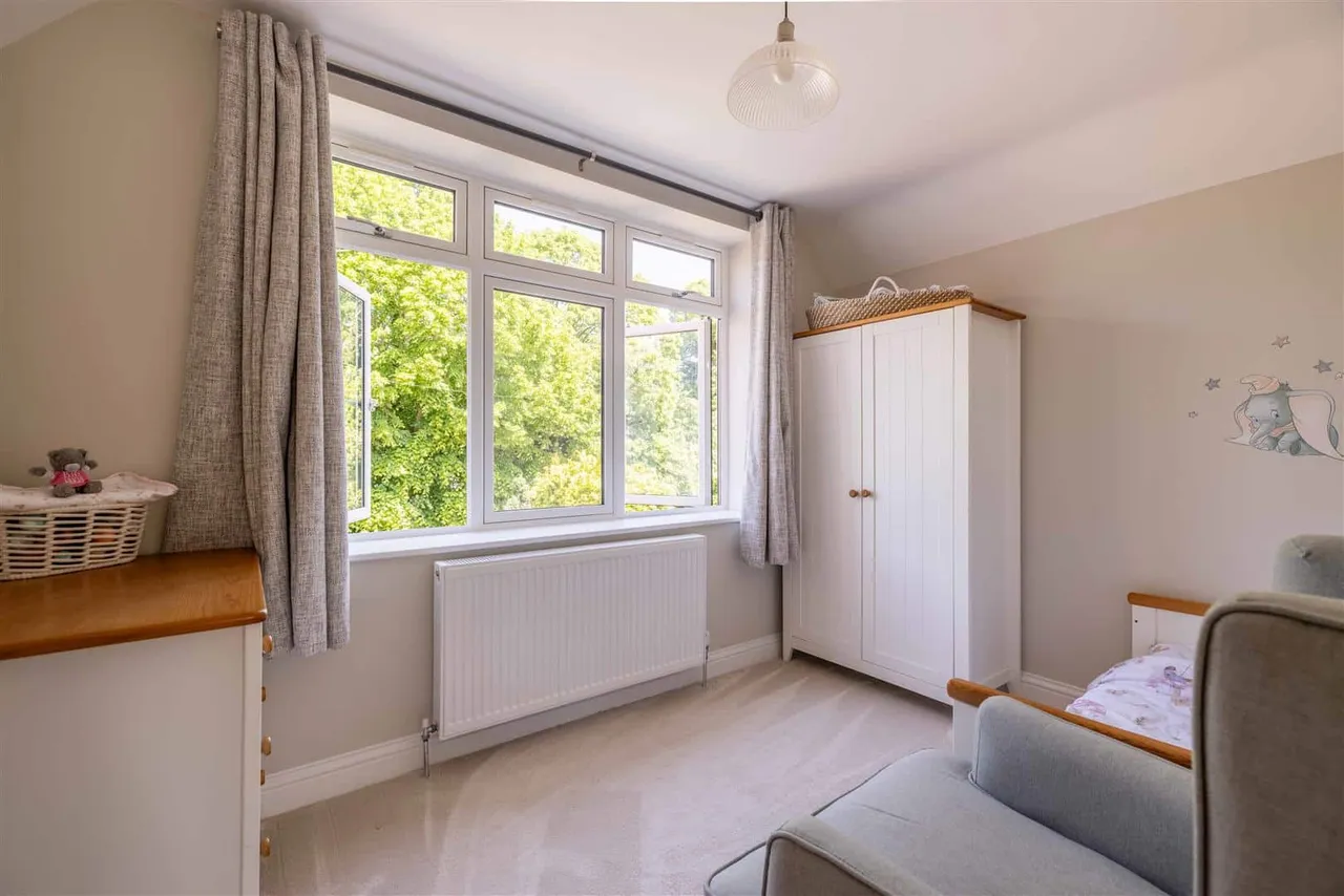 London Road, Datchet, Slough, Berkshire, SL3 9LH, photo 21