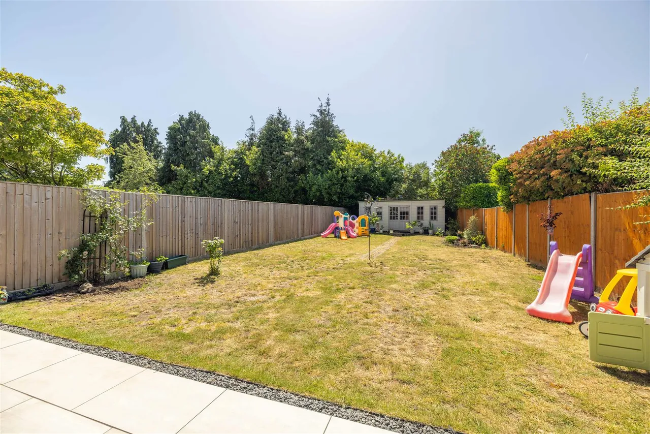 London Road, Datchet, Slough, Berkshire, SL3 9LH, photo 25