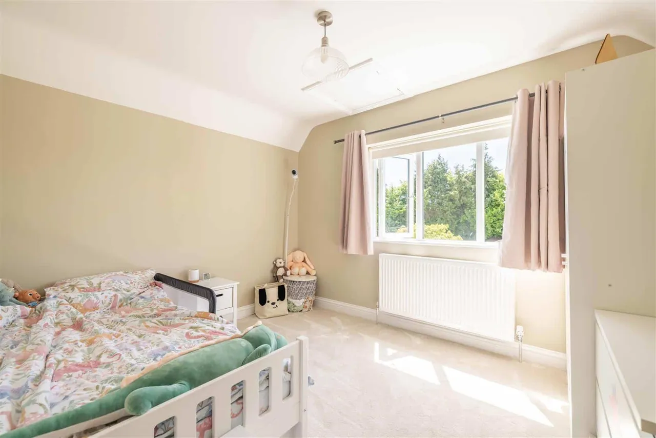 London Road, Datchet, Slough, Berkshire, SL3 9LH, photo 20