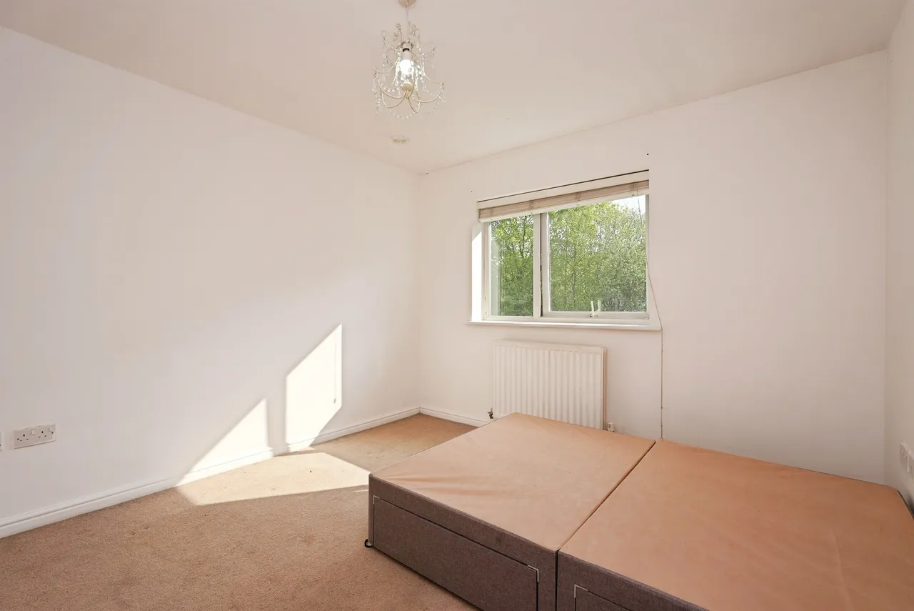 Halifax Road, Huddersfield, photo 5