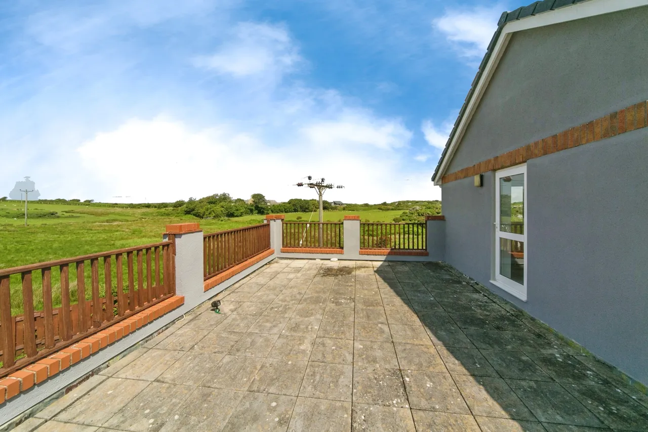 Trearddur Road, Holyhead, LL65, photo 13