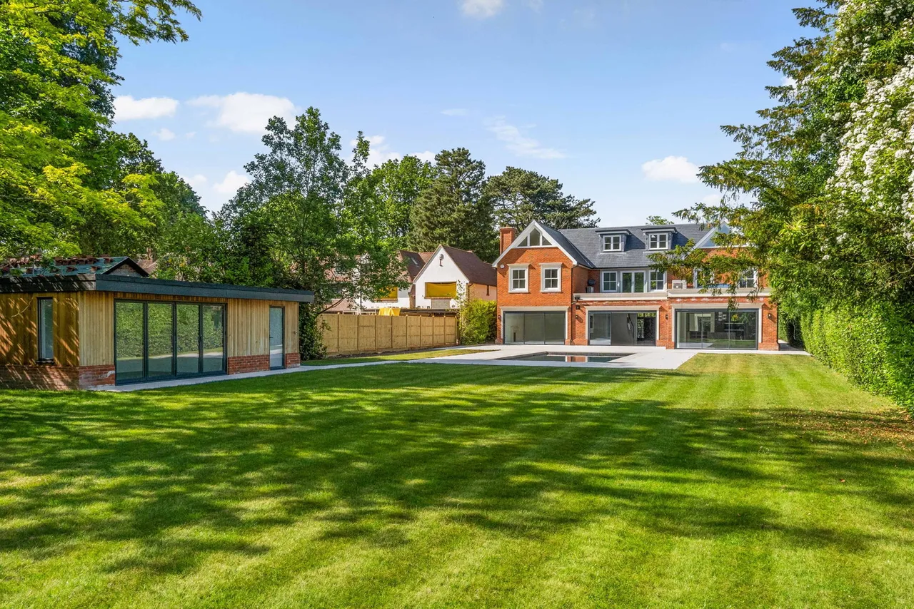 Ridgeway, Hutton Mount, CM13, photo 27