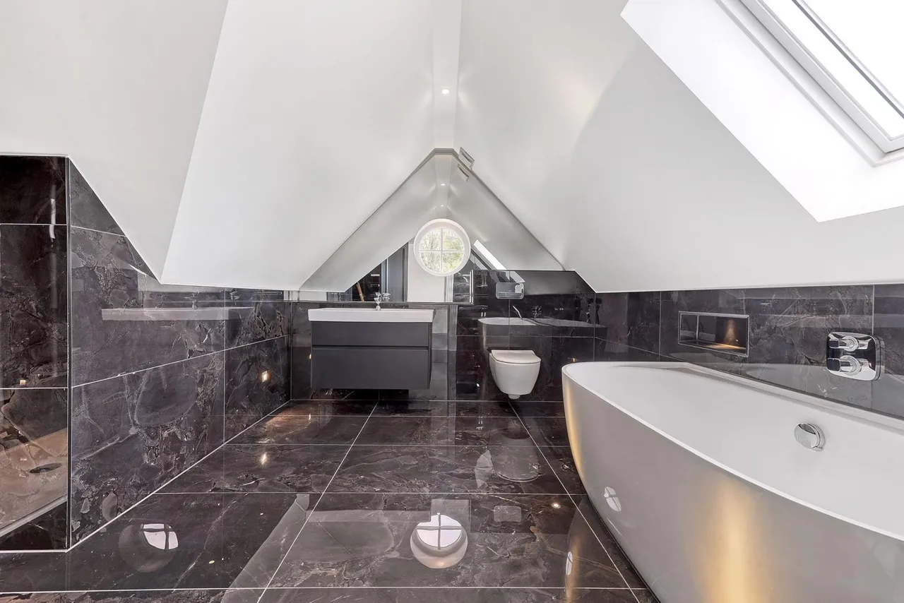 Ridgeway, Hutton Mount, CM13, photo 13
