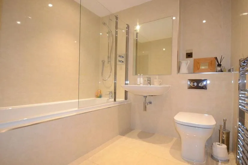 St. Leonards Road, Windsor, SL4, photo 6
