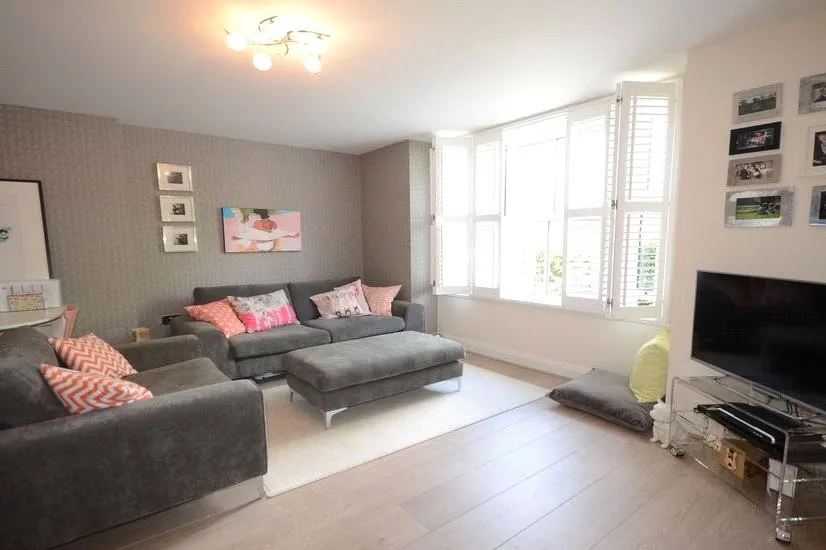 St. Leonards Road, Windsor, SL4, photo 3