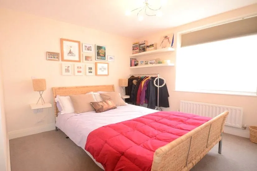 St. Leonards Road, Windsor, SL4, photo 5