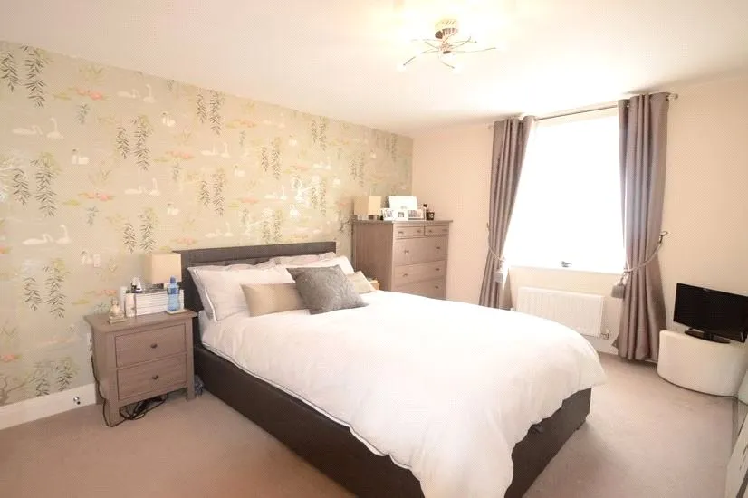 St. Leonards Road, Windsor, SL4, photo 4