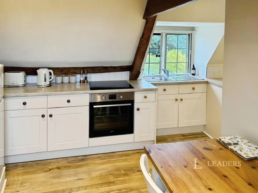 High Street, Duddington, PE9, photo 6