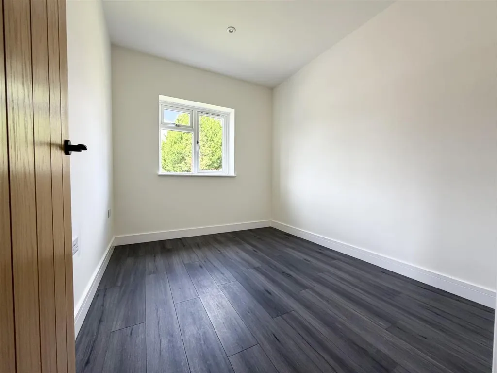 Napier Road, Crowthorne, photo 16
