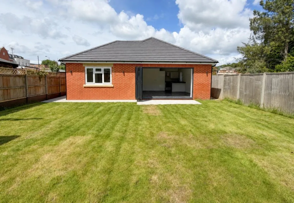 Napier Road, Crowthorne, photo 21