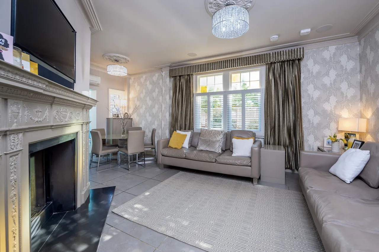 Queen Annes Grove, London, W4, photo 6