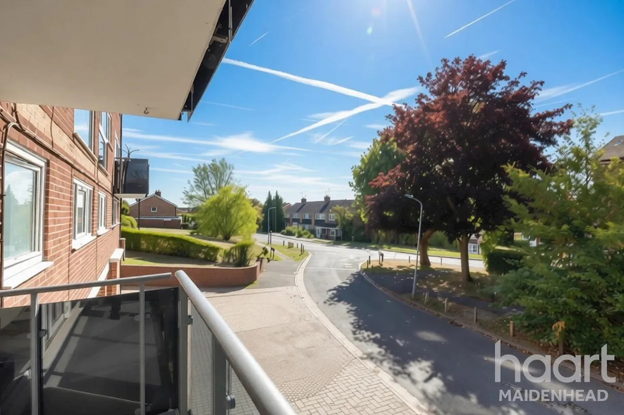 Denham Close, Maidenhead, SL6, photo 15