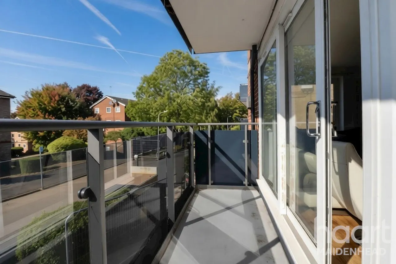 Denham Close, Maidenhead, SL6, photo 16