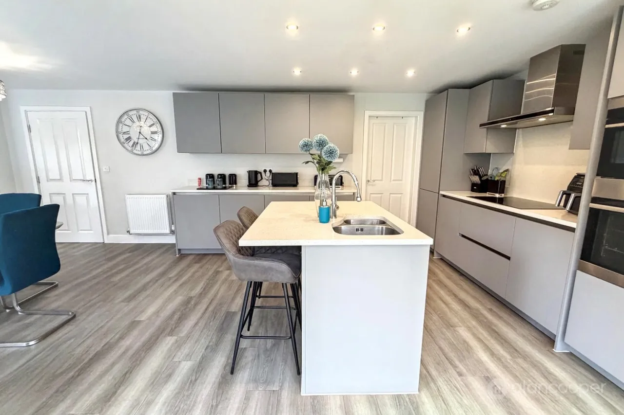 Russett Avenue, Manor Fields, CV11, photo 8