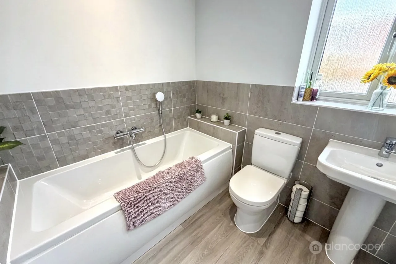 Russett Avenue, Manor Fields, CV11, photo 22