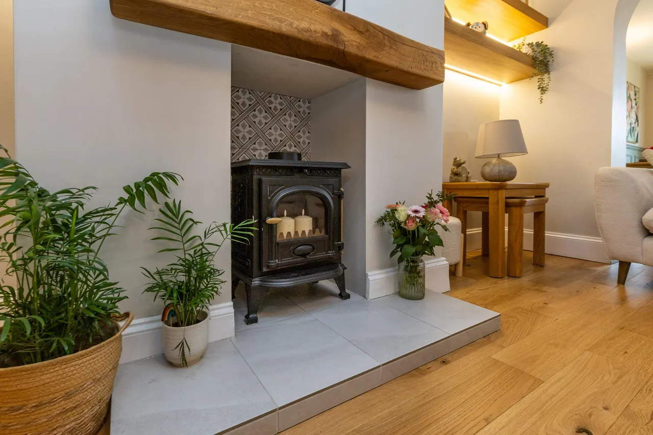 Bryn Gryffydd, Wrexham, LL12, photo 5
