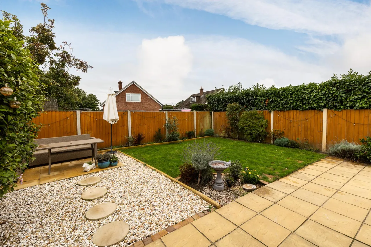 Bryn Gryffydd, Wrexham, LL12, photo 20