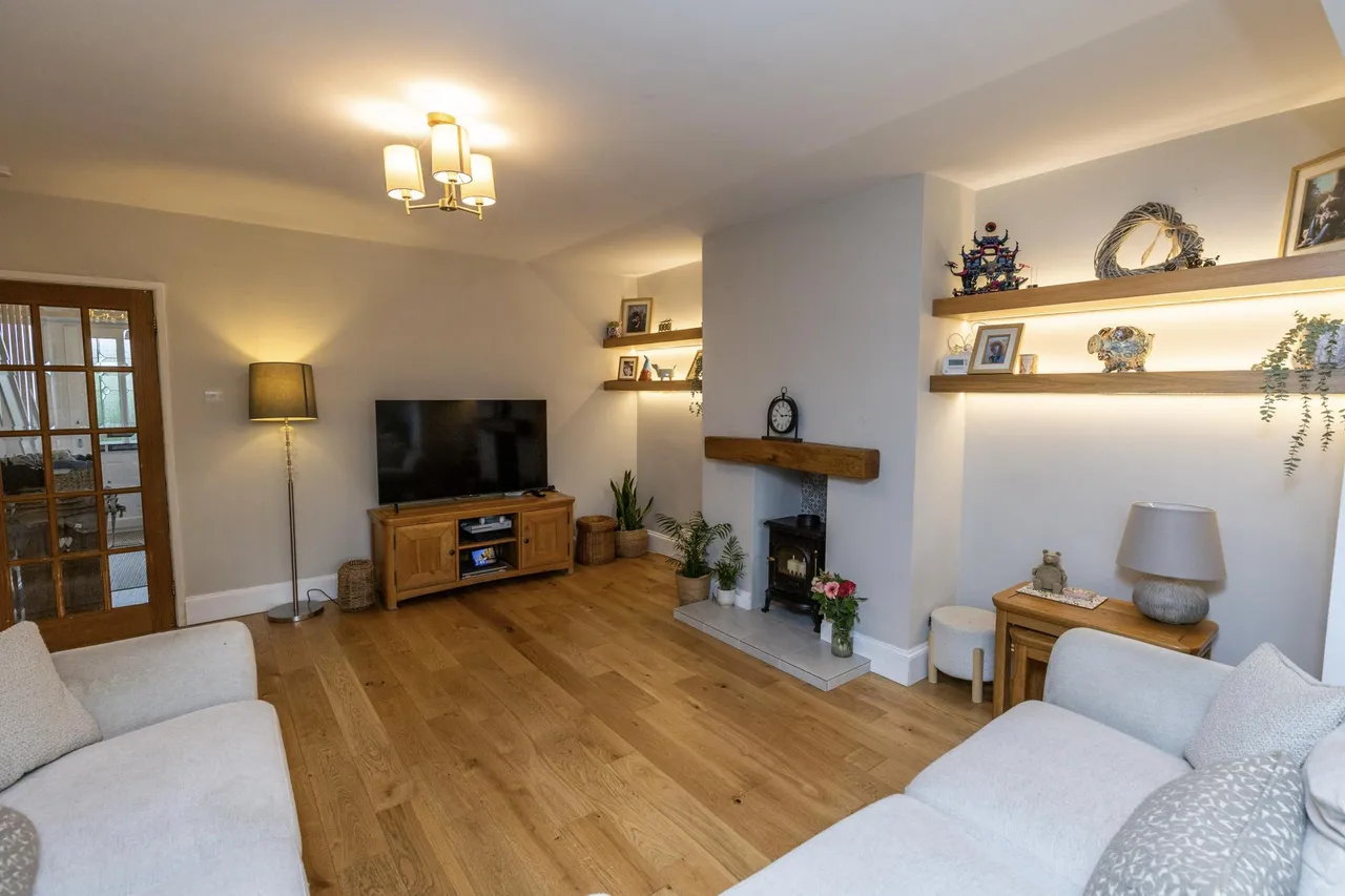 Bryn Gryffydd, Wrexham, LL12, photo 3