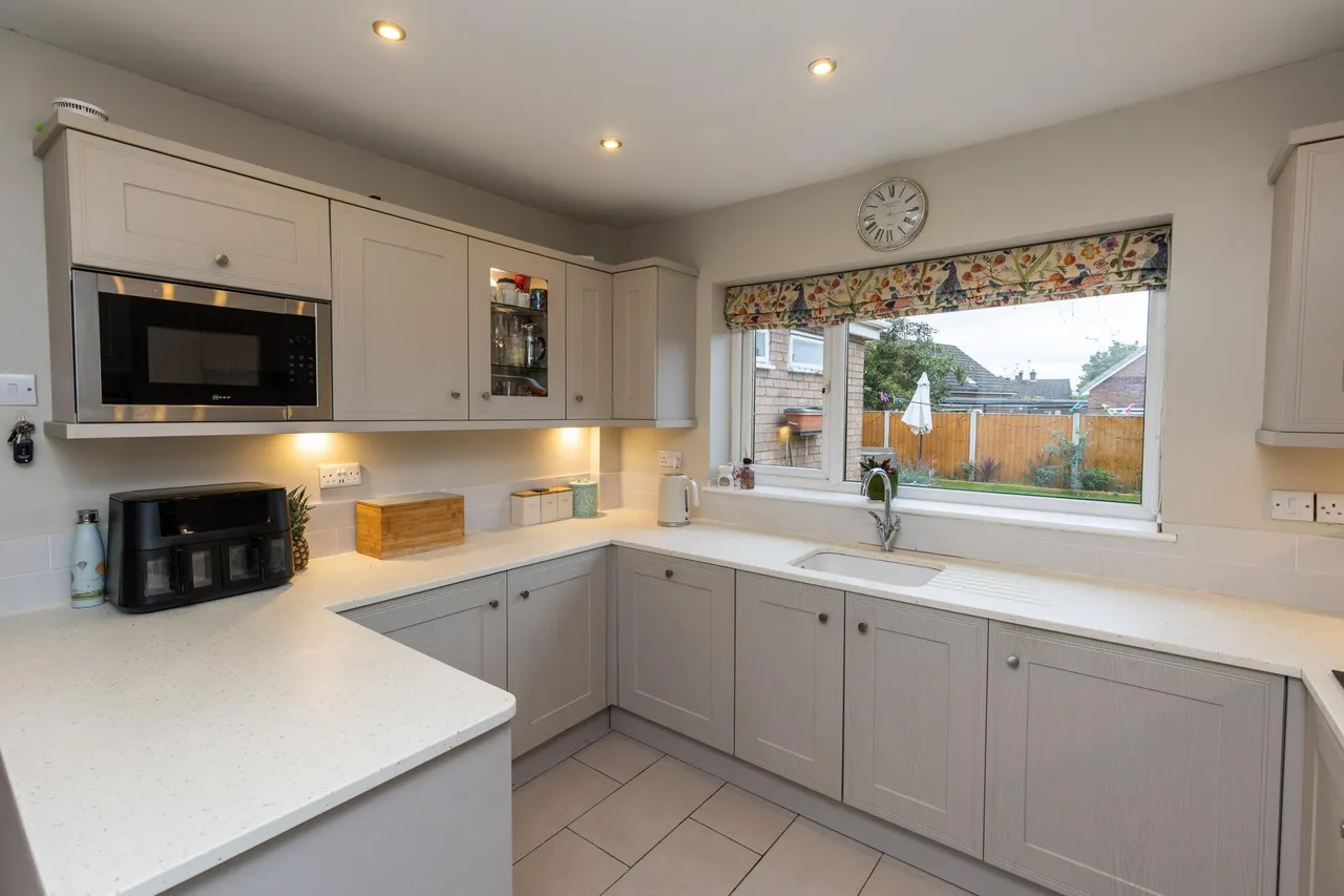 Bryn Gryffydd, Wrexham, LL12, photo 10