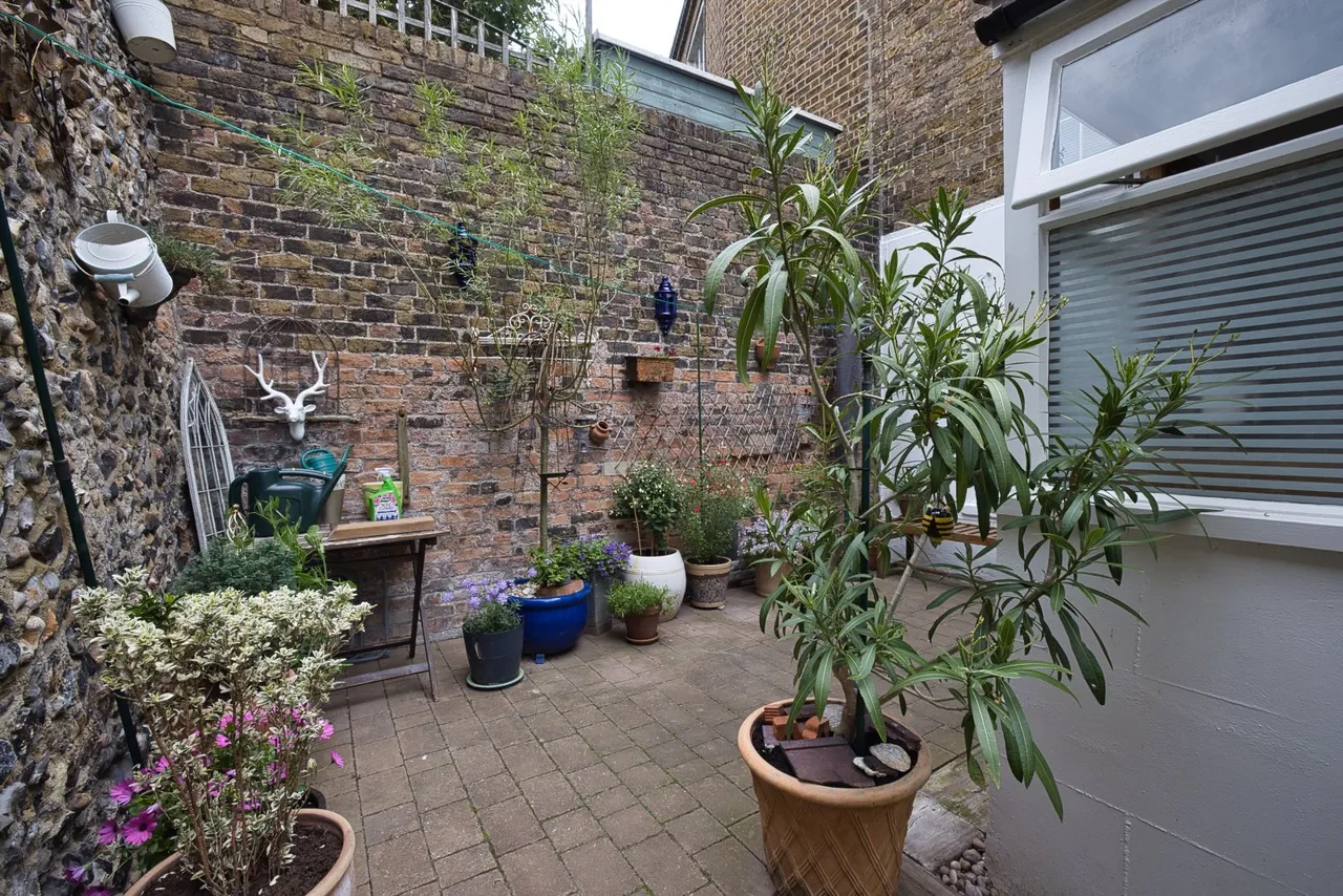 Guildford Lawn, Ramsgate, CT11, photo 19