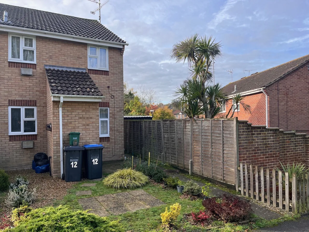 1 bed flat for sale — Larch Way, Haywards Heath