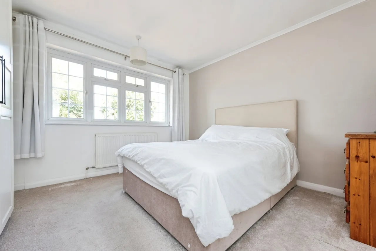 Cleveland Road, Worcester Park, KT4, photo 15