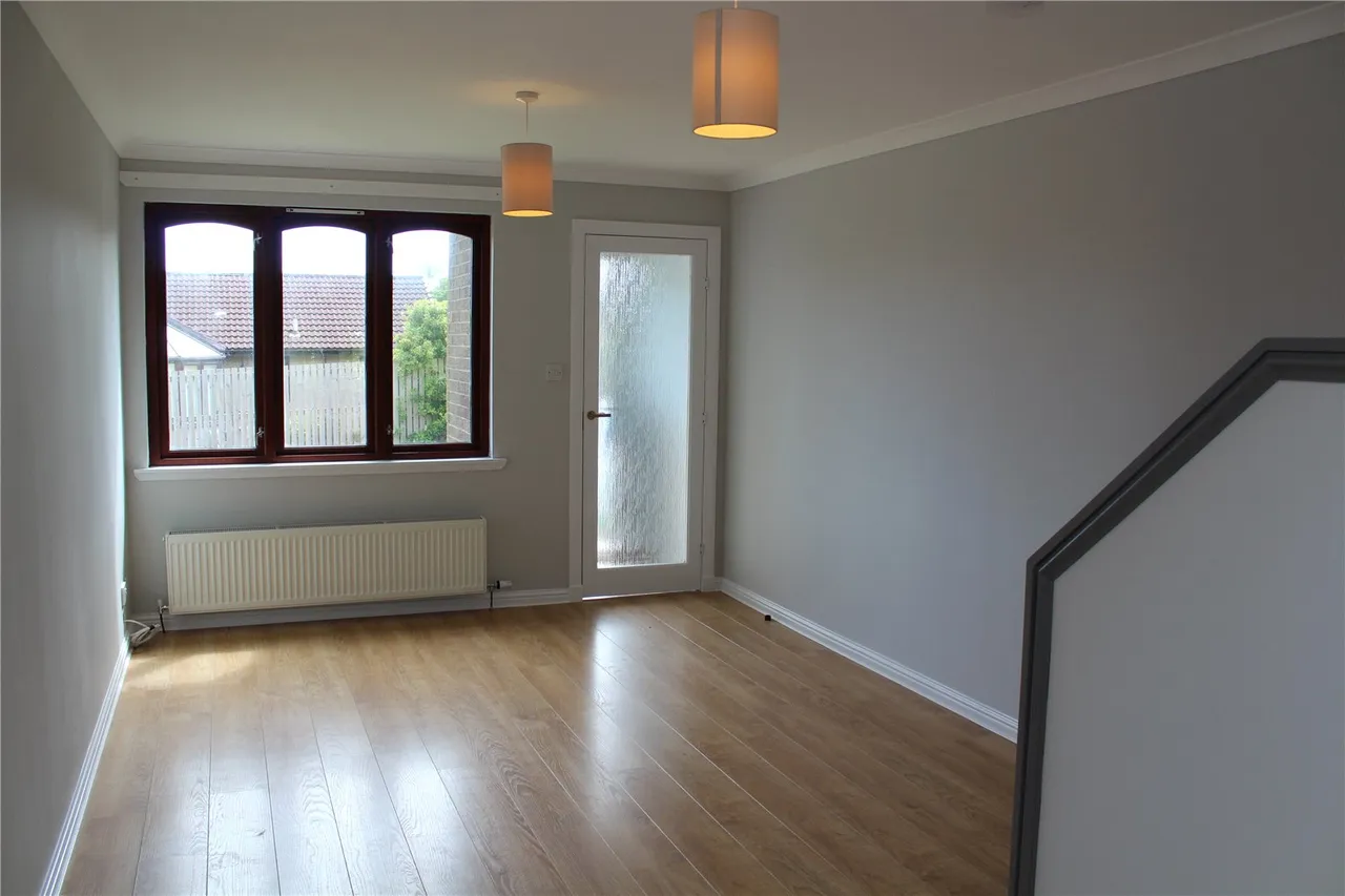 Menie Crescent, Balmedie, AB23, photo 2