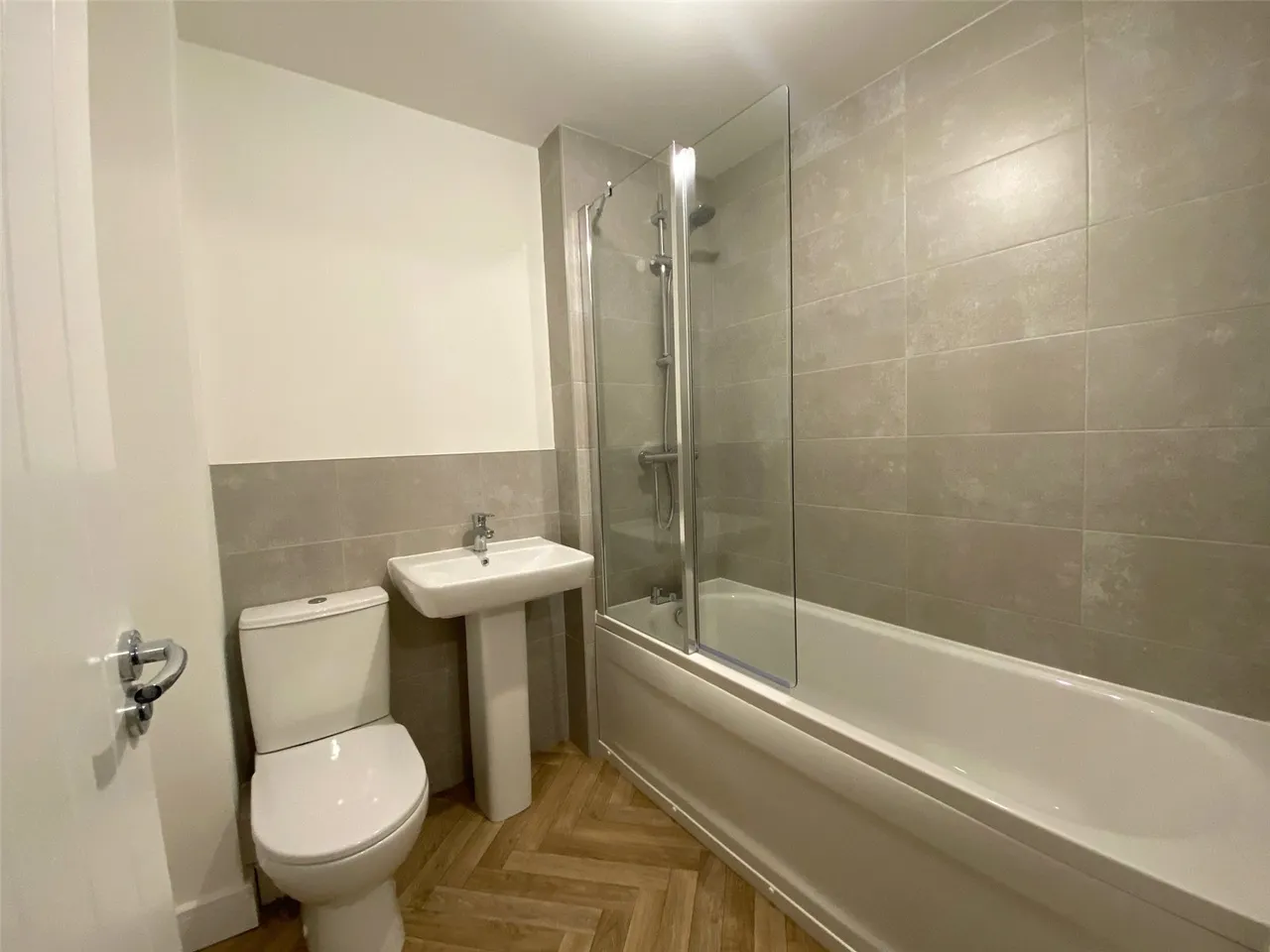 Dixon Close, Lichfield, WS14, photo 8