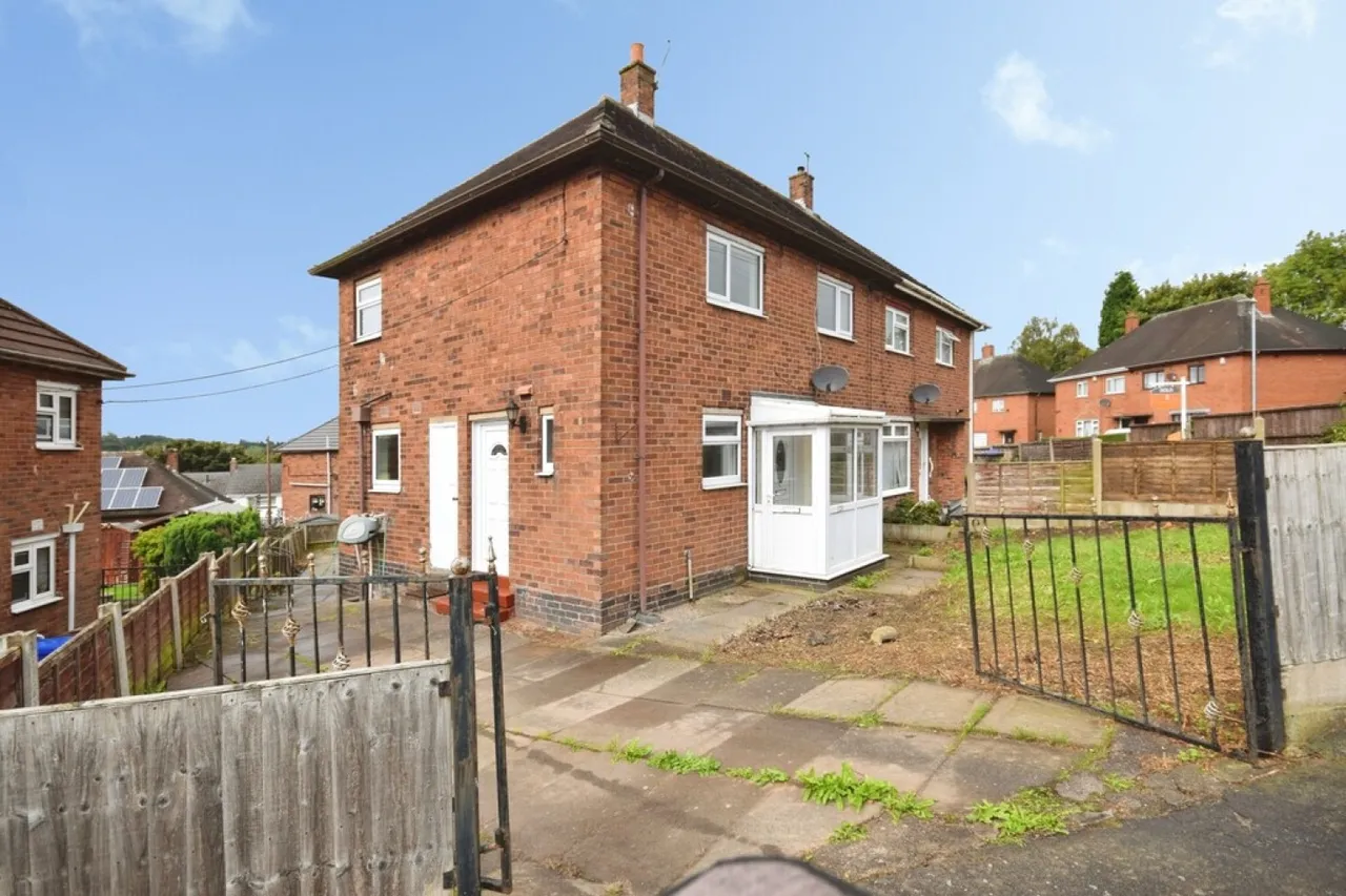 3 bed house to rent — Mallorie Road, Norton