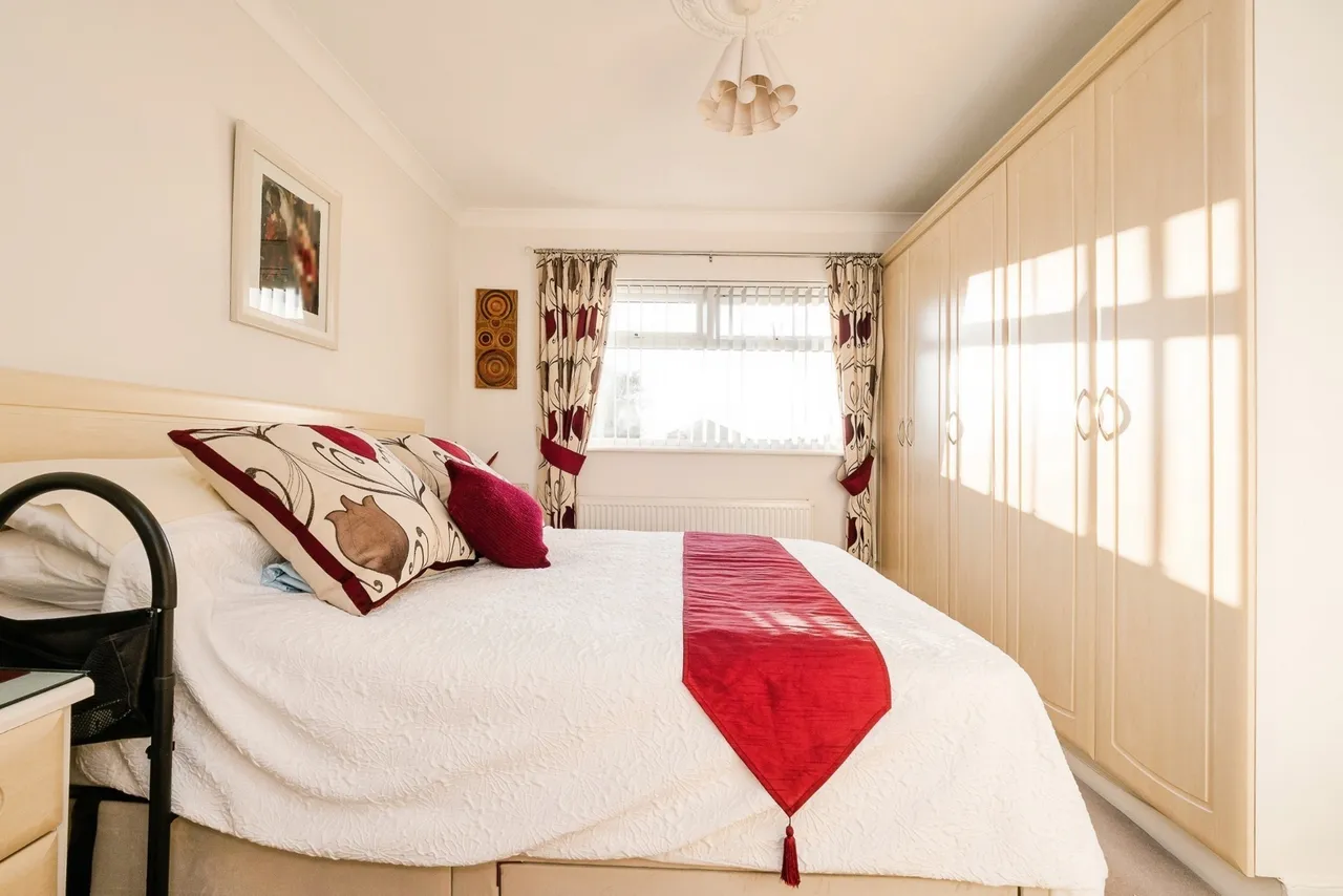 Nelson Road, Rainham, RM13, photo 25
