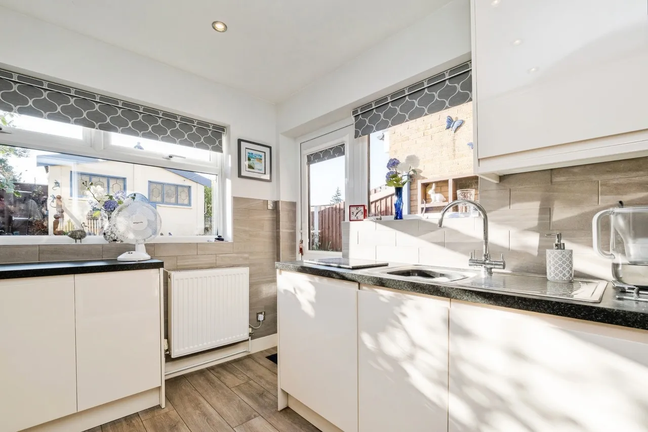 Nelson Road, Rainham, RM13, photo 22