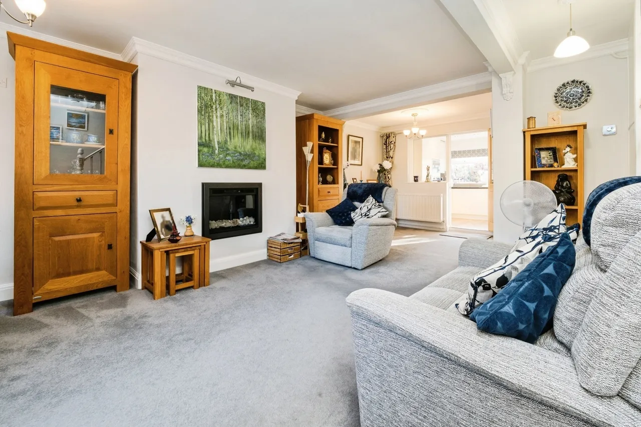 Nelson Road, Rainham, RM13, photo 2