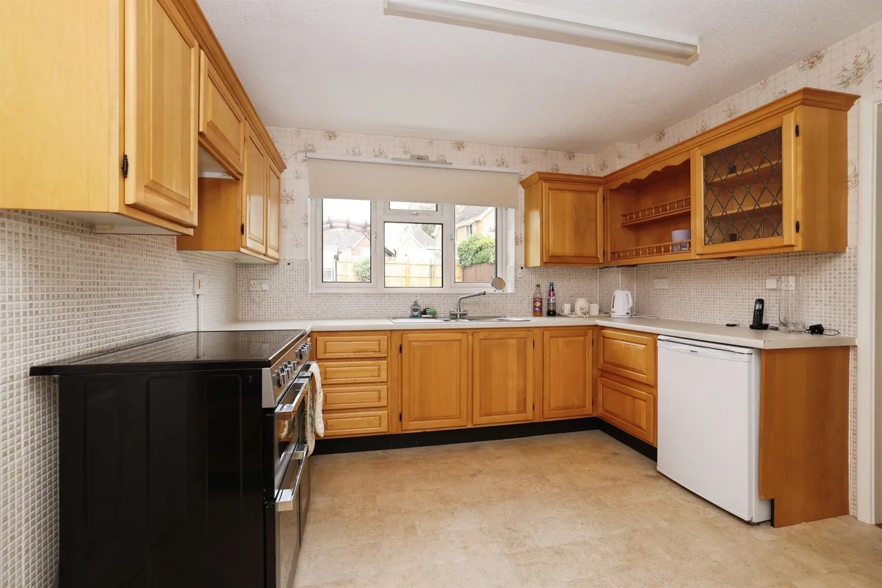 Ebor Paddock, Calne, SN11, photo 6