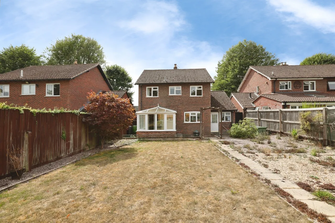Ebor Paddock, Calne, SN11, photo 14