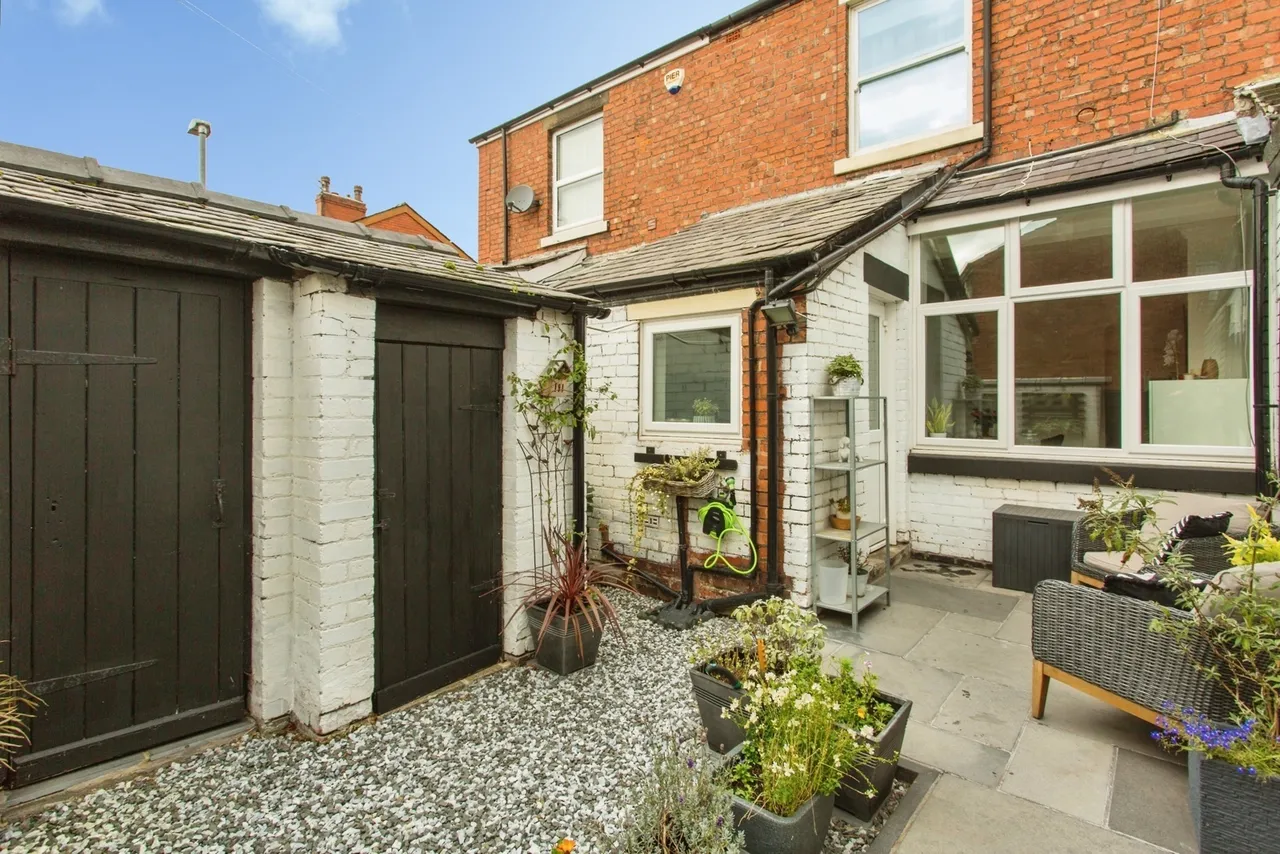 Cowling Lane, Leyland, PR25, photo 20