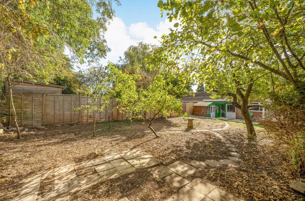 The Green, Broadwell, CV23, photo 14