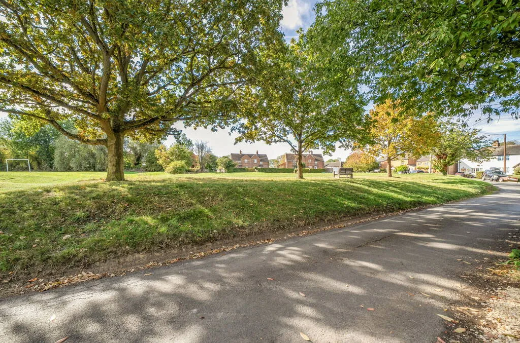 The Green, Broadwell, CV23, photo 17