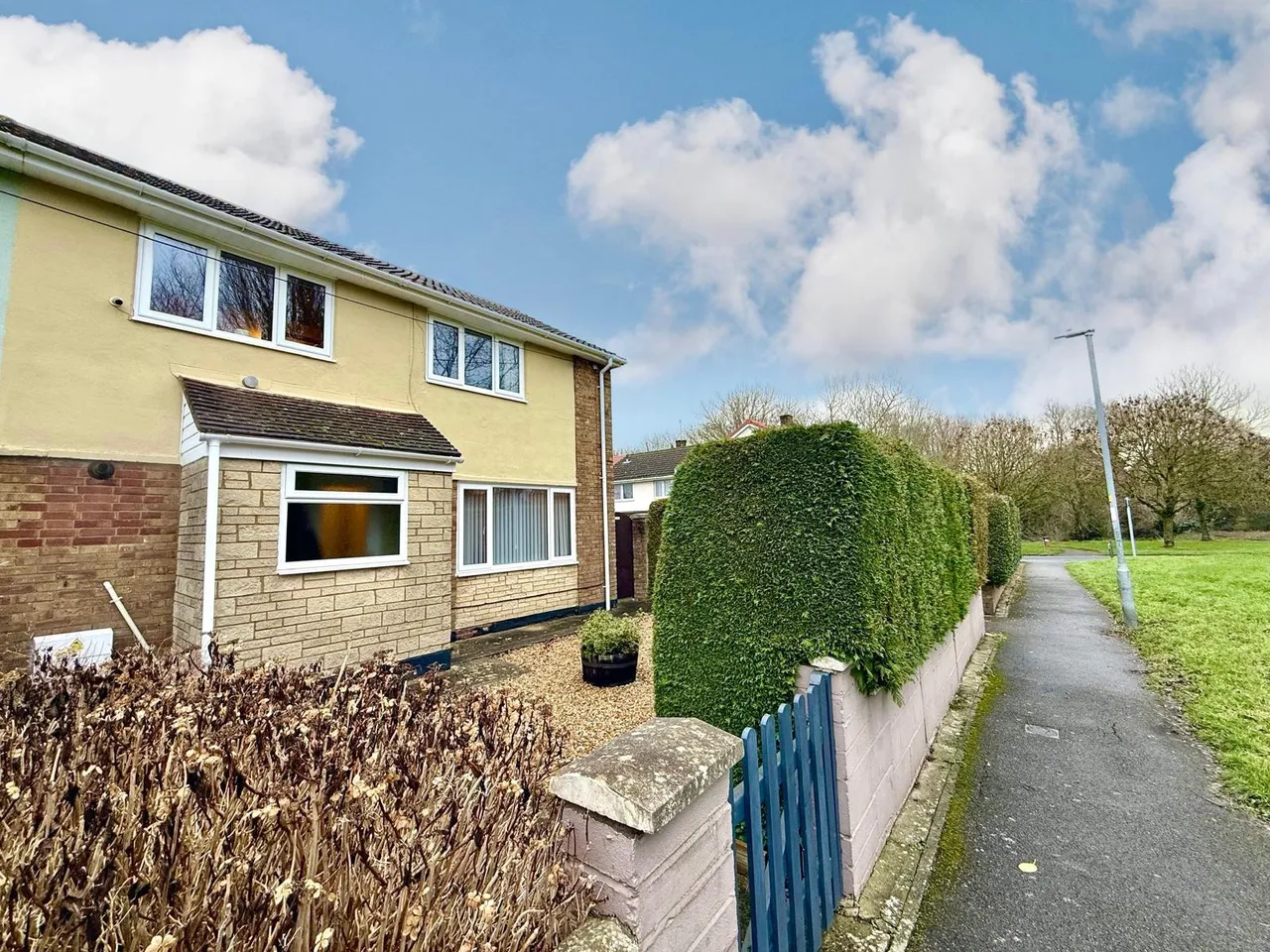 Oldlands Walk, Swindon, Wiltshire, SN3 2BG, photo 2