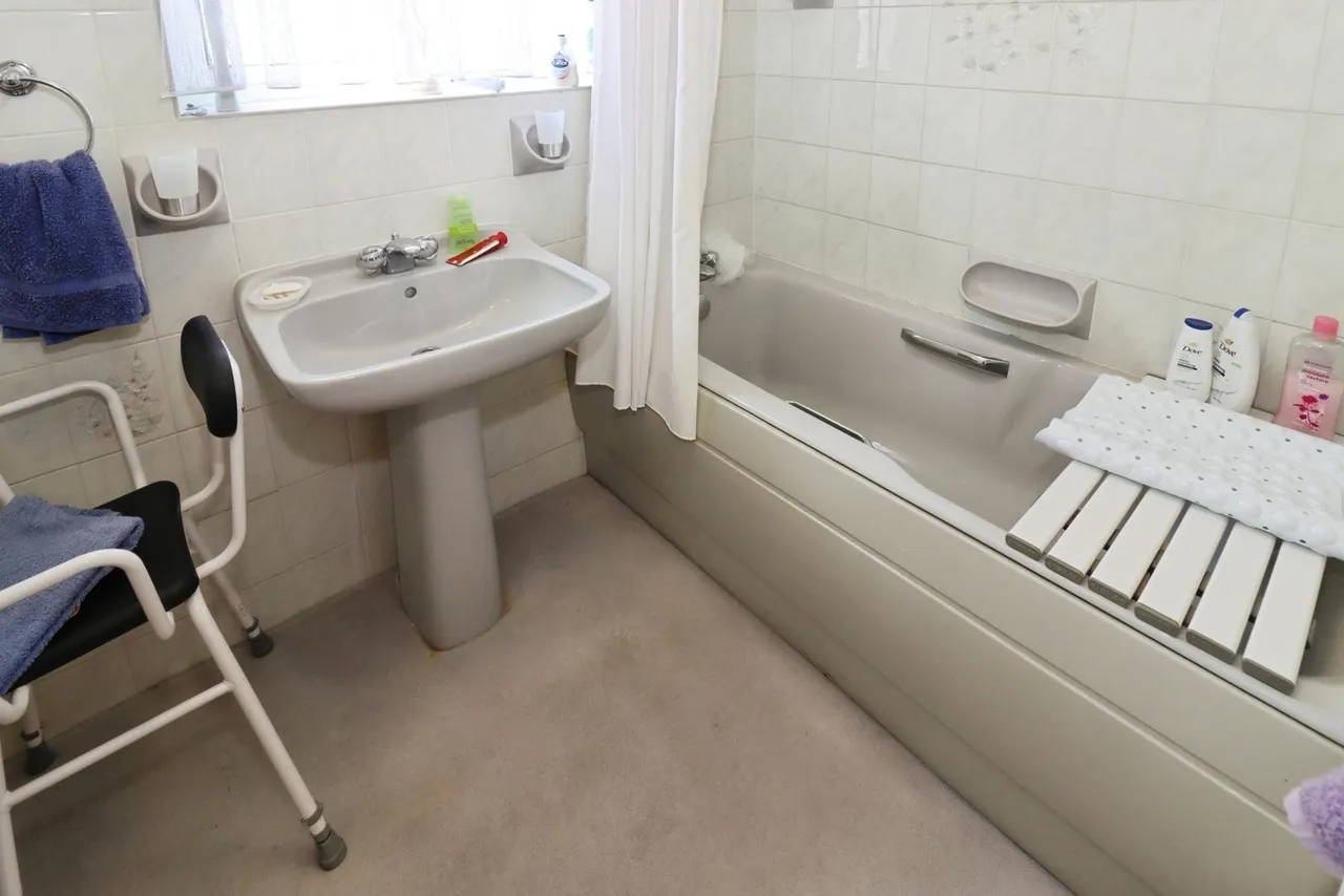 Guinea Lane, Bristol, BS16, photo 15