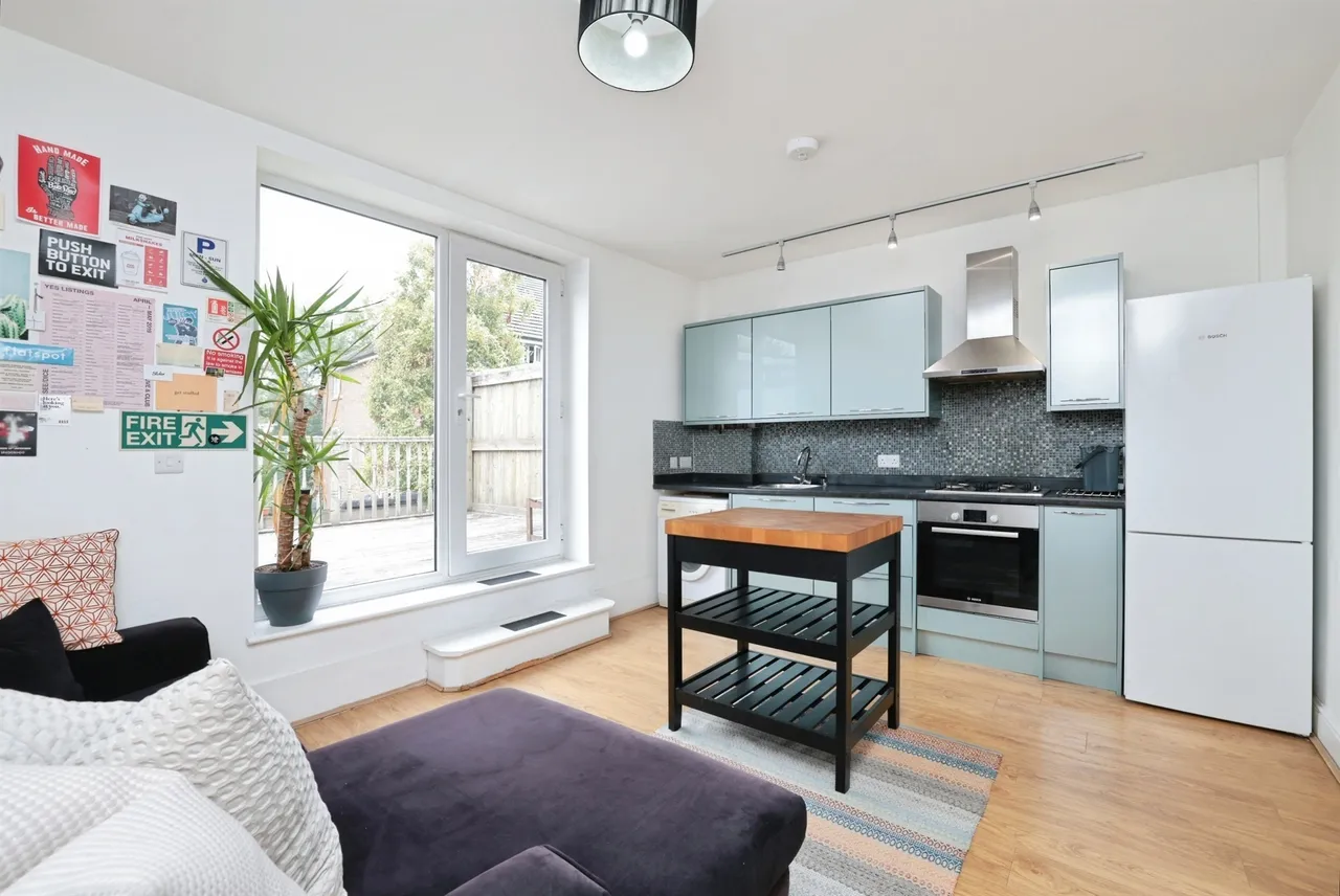 Waterside, Chesham, photo 9