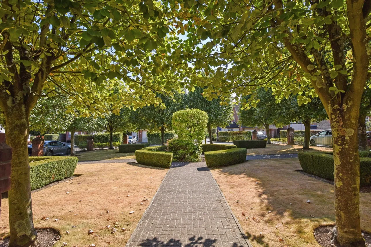 Wentworth Grange, St Cross, SO22, photo 32
