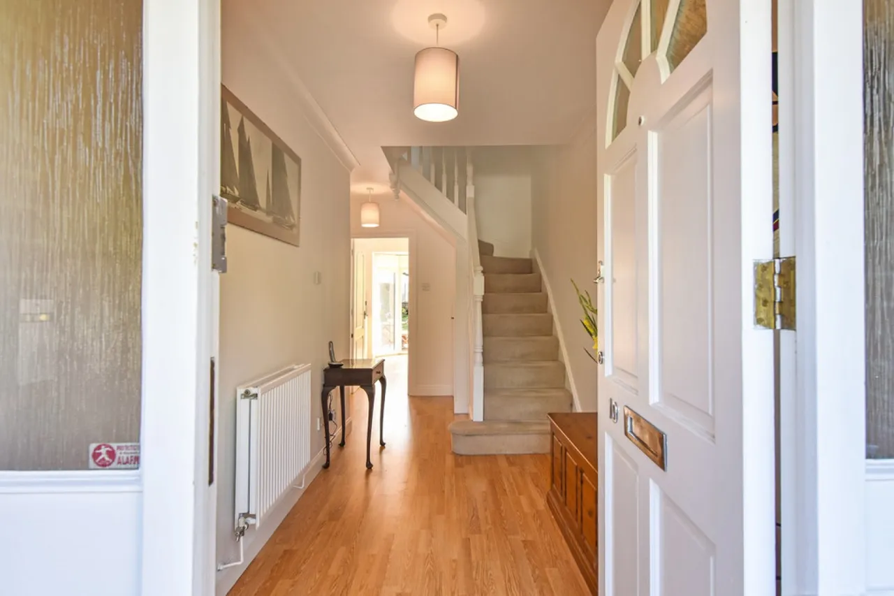 Wentworth Grange, St Cross, SO22, photo 11