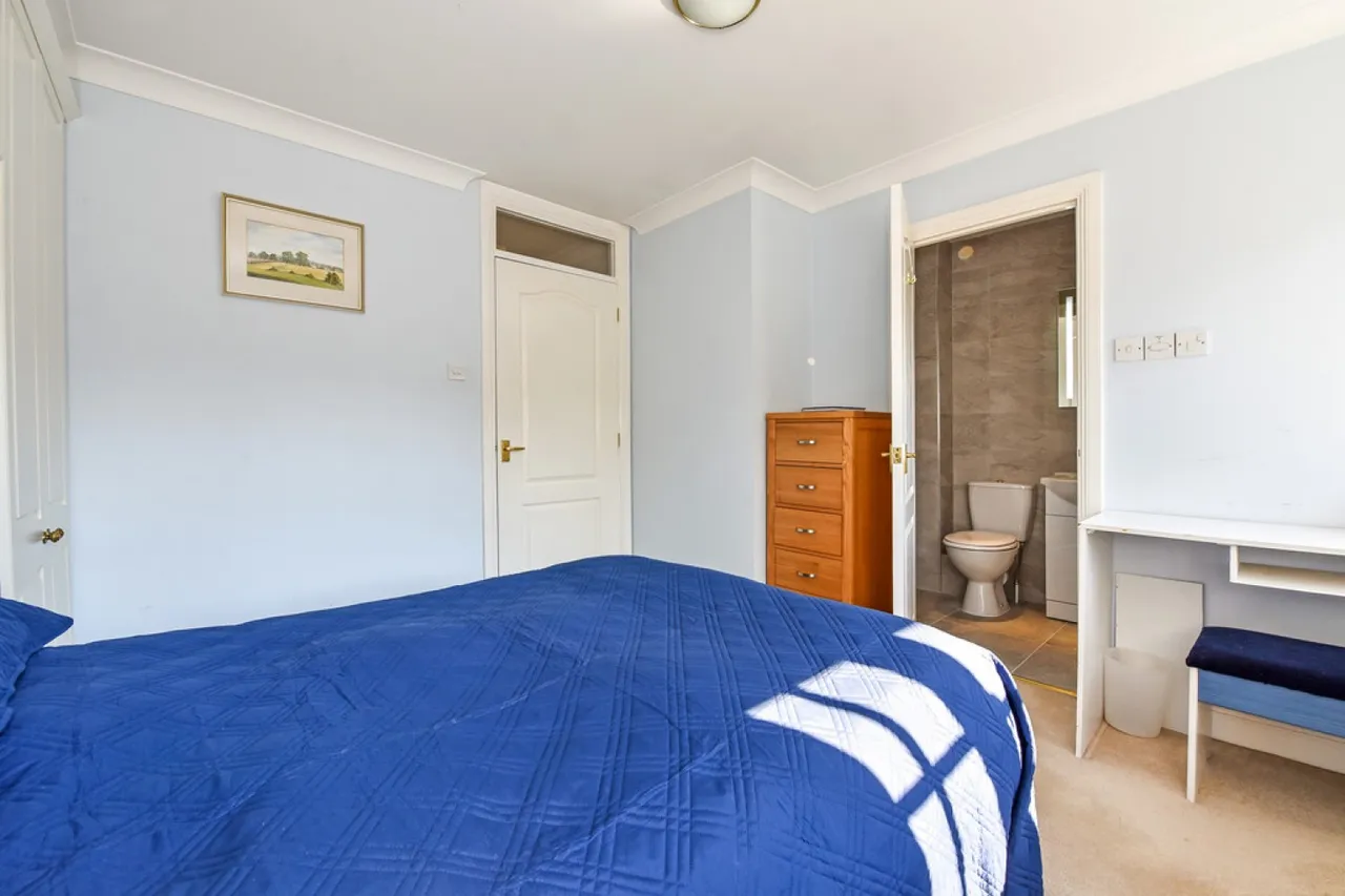 Wentworth Grange, St Cross, SO22, photo 22