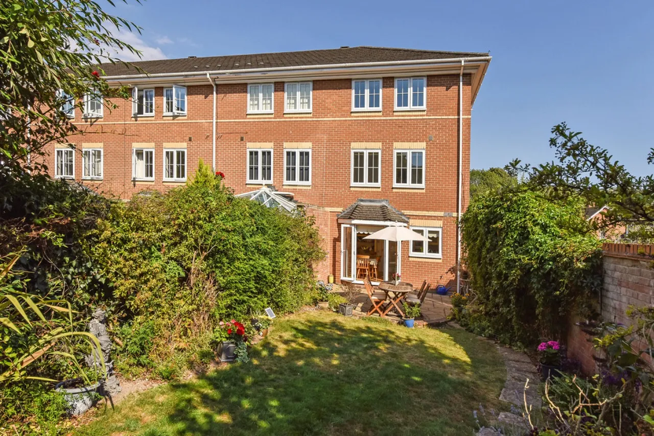Wentworth Grange, St Cross, SO22, photo 27